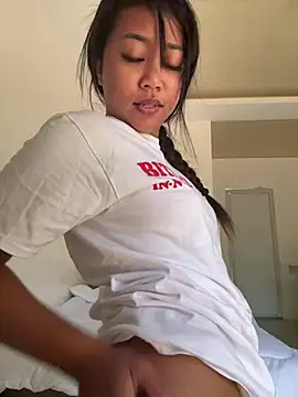 Juliet_official_pro webcam
