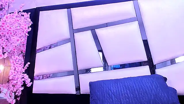 TessaCooper1 webcam