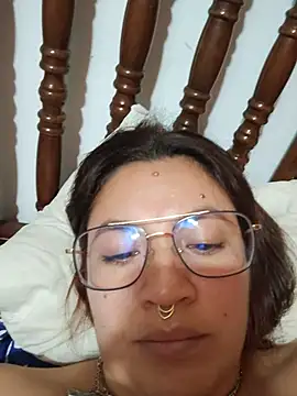 samm_curvy webcam