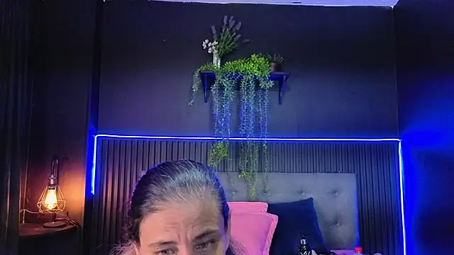 sasi_luna webcam