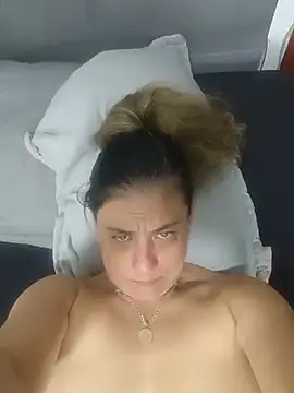 sasi_luna webcam