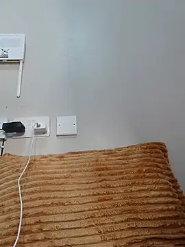 Lightskinbae webcam