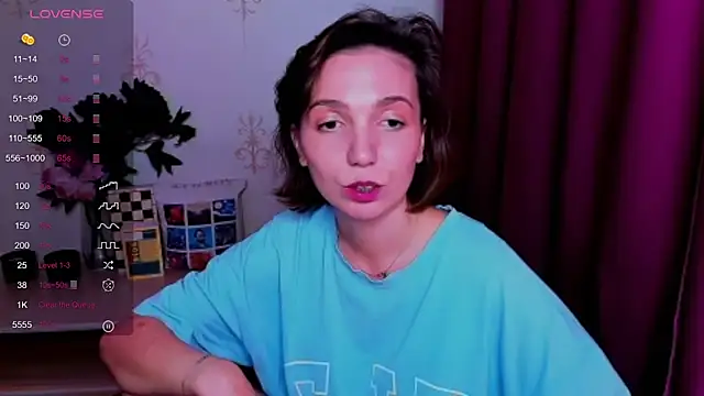 KindHazelHere_ webcam