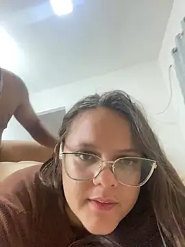 Laryssinha_69 webcam