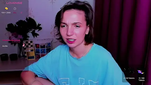 KindHazelHere_ webcam