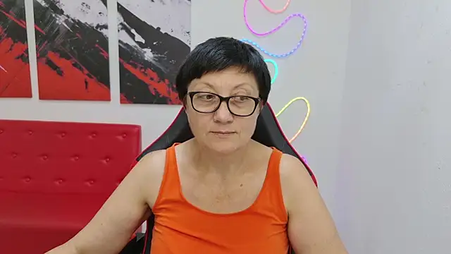 EmilyL0ve webcam