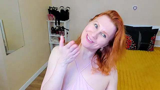 FoxySophia live cam on StripChat
