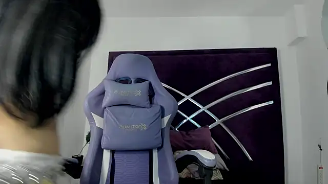 Mia_Petiteht webcam