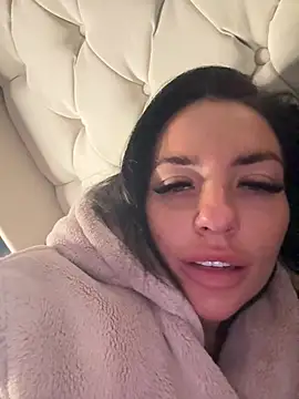 BELLABLACKXUK webcam