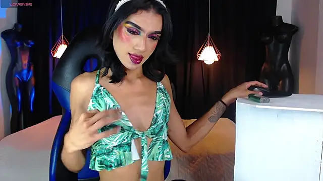 Hecate_doll webcam