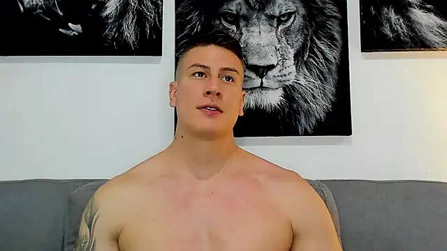 AlexHarrington webcam