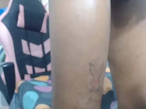 Estebanbigcock23 webcam