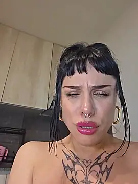 sweetfior (F young) - Show ass+oil+spanks