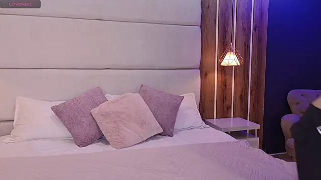 LolaGray__ webcam