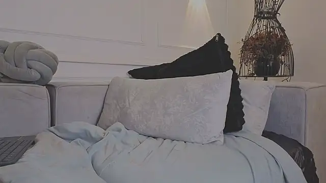 giigii_hadidd webcam
