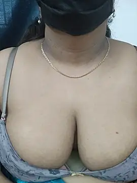 Floraa-Queen webcam
