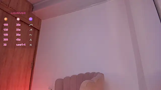 caroliinna_ webcam