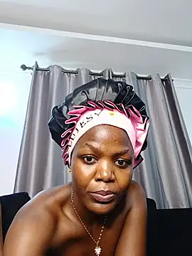 Black_prettty webcam
