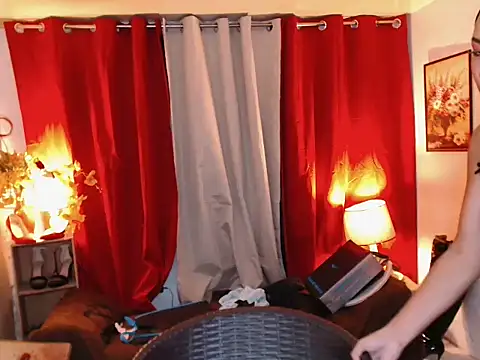kylieEmparado webcam
