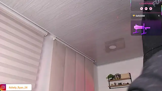ashely_ryan24 webcam