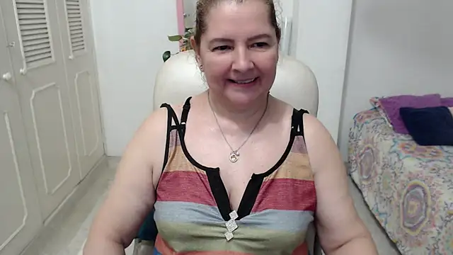 leonela_69 webcam