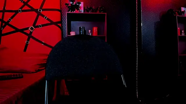 ScarletWais webcam