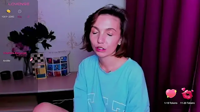 KindHazelHere_ webcam