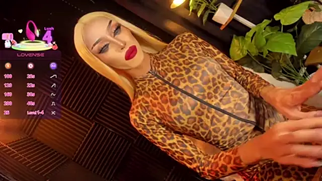 limitlessgoddes_mistress - Limitlessgoddes_mistress's free webcam - UK Sex Cams