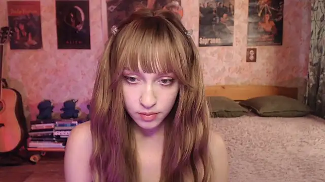 Friendly_Ellie webcam