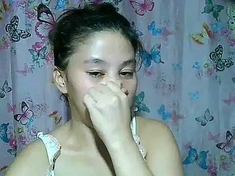 SexyAsianPussy4u webcam