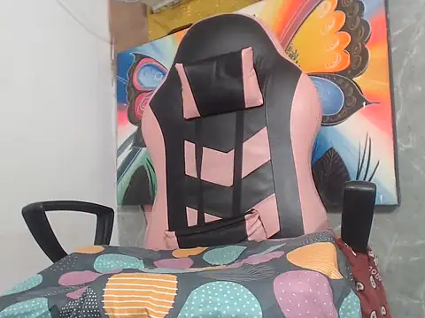 Estebanbigcock23 webcam