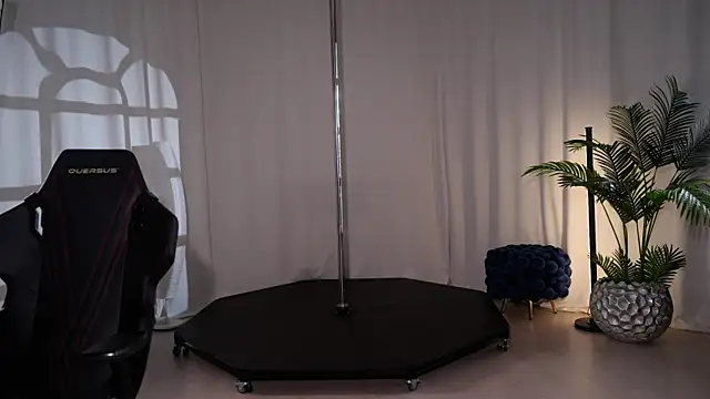 KittyCaitlin webcam