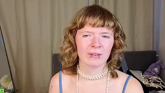 VioletDesiree webcam