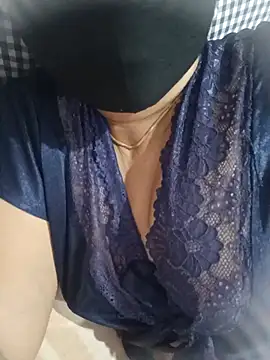 Nila_tamil36 webcam