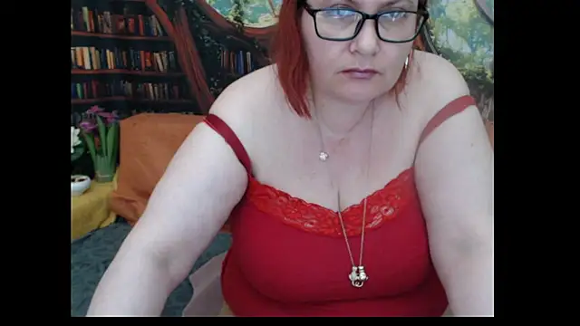 PlayfullMature webcam