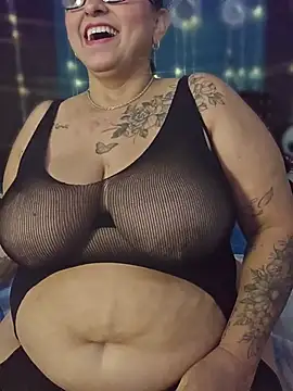 Ivonnee__ webcam
