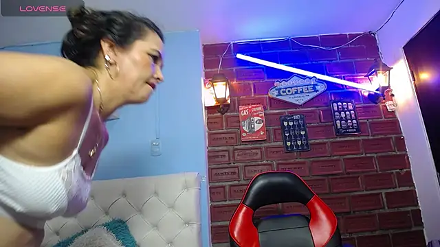 noelia_milf19 webcam
