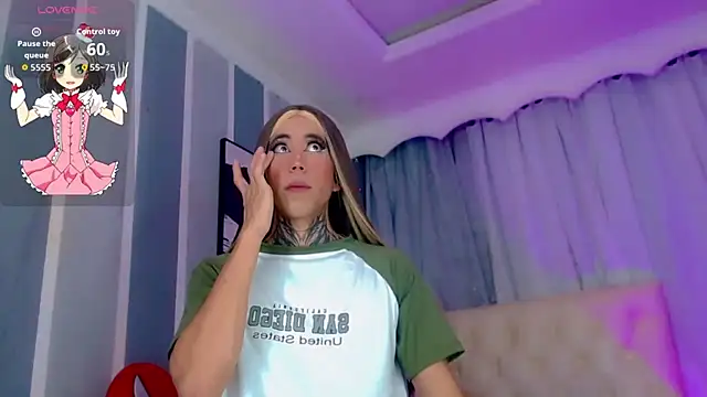 Julia_Bulette1 webcam