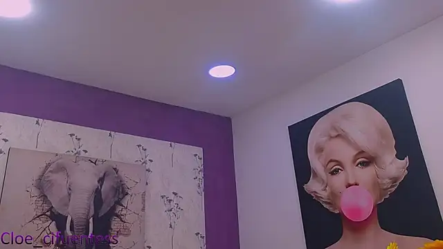cloe_cifuentess webcam