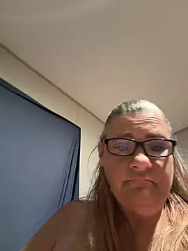 Roxie6989 webcam