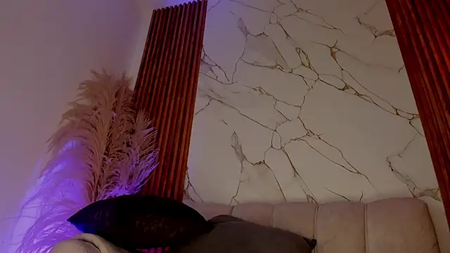 sara_gwen webcam