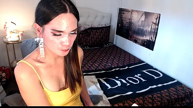 NinaDOM4CUM webcam