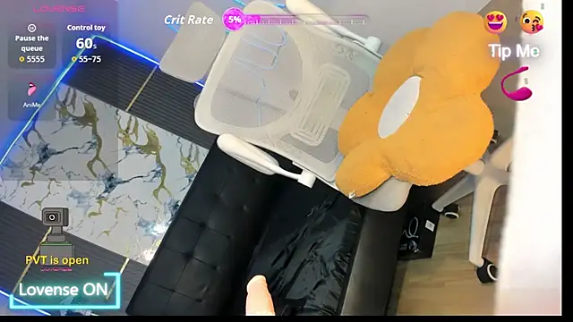 Alexa_therealhorsecock webcam