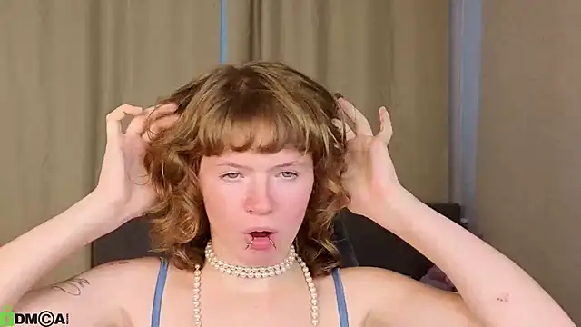 VioletDesiree webcam