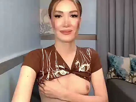 xMeganFucks69 live sex cam