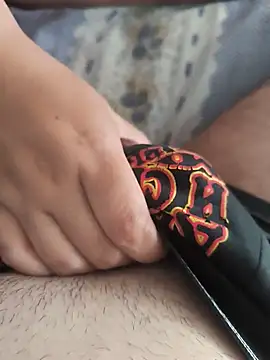MadaamJizz_DickLewd webcam