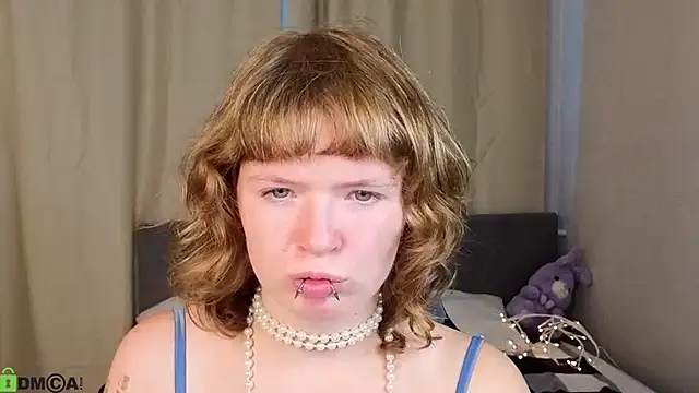 VioletDesiree webcam