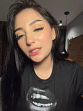 LilithHarperr_ webcam