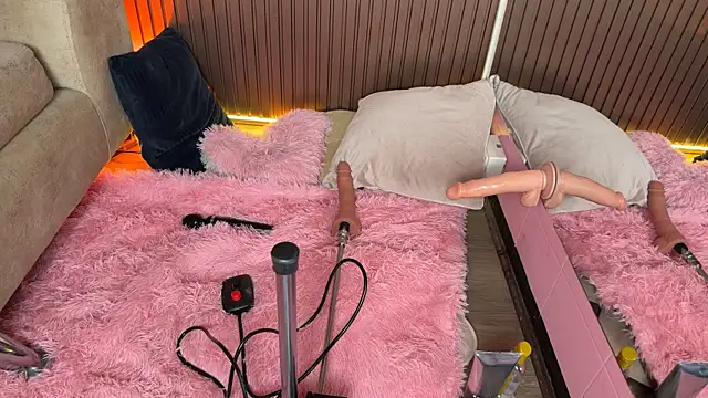 sofi_naughty_1