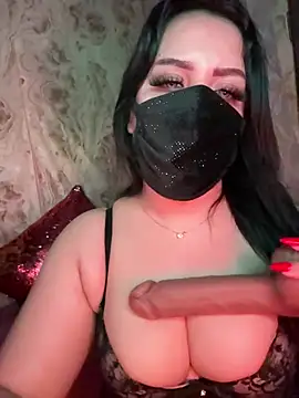 AMBER_GLAM webcam